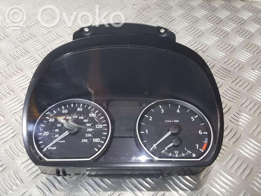Speedometer (instrument cluster)   6974646,1024962