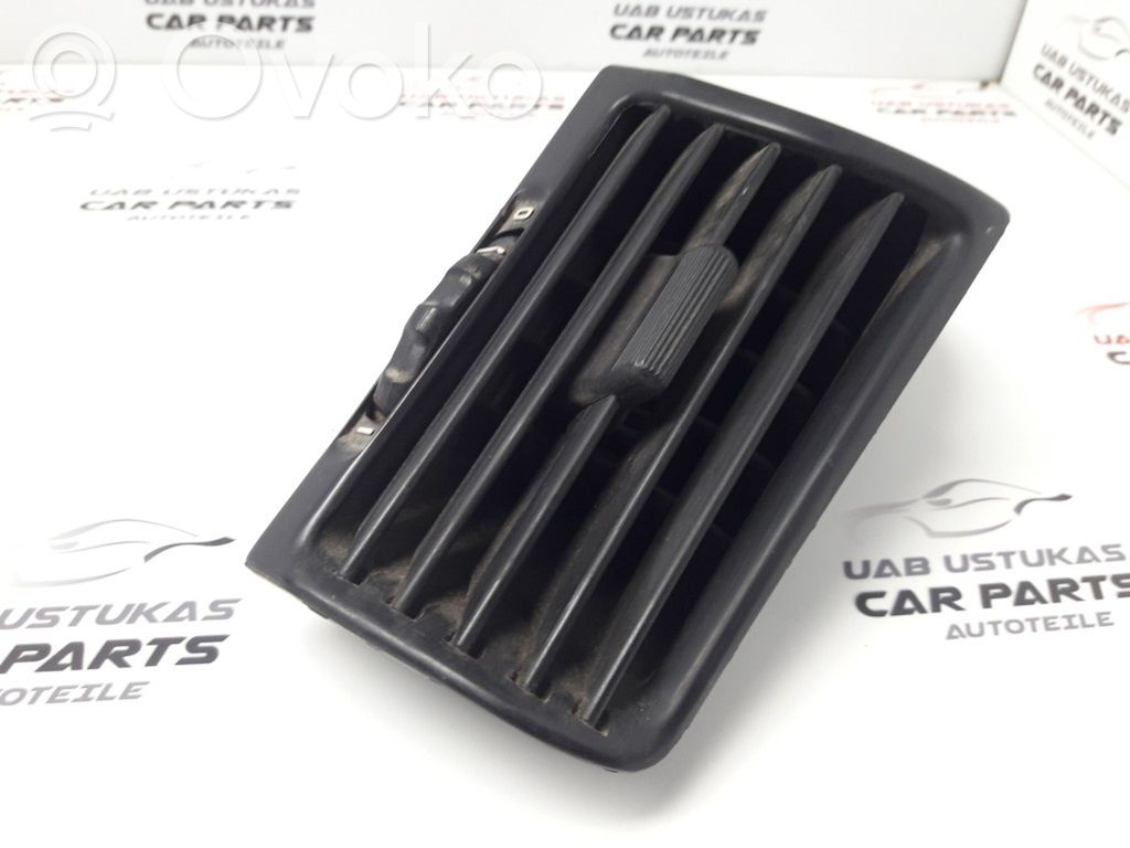 BMW 5 E34 Garniture, panneau de grille d'aération latérale 