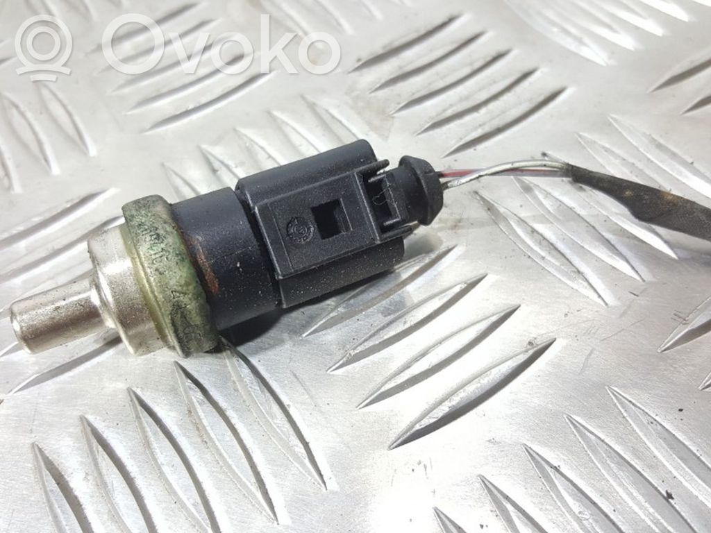 Volkswagen Golf V Coolant temperature sensor 
