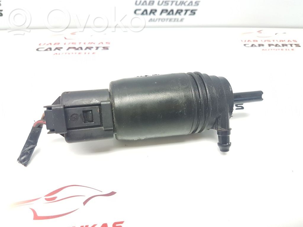 Windscreen/windshield washer pump   7199567