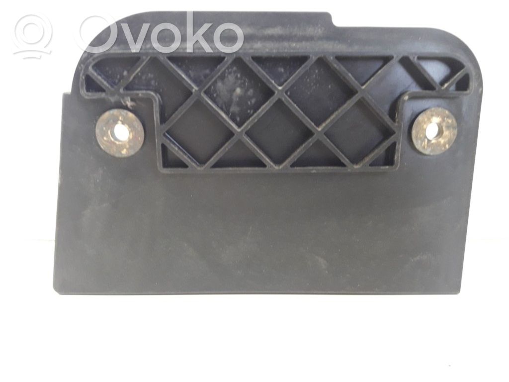 BMW 1 E81 E87 Other engine bay part 