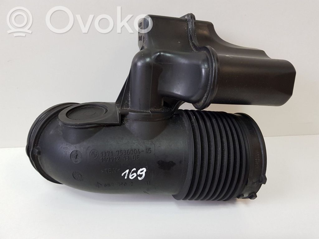 BMW 3 E90 E91 Air intake duct part 