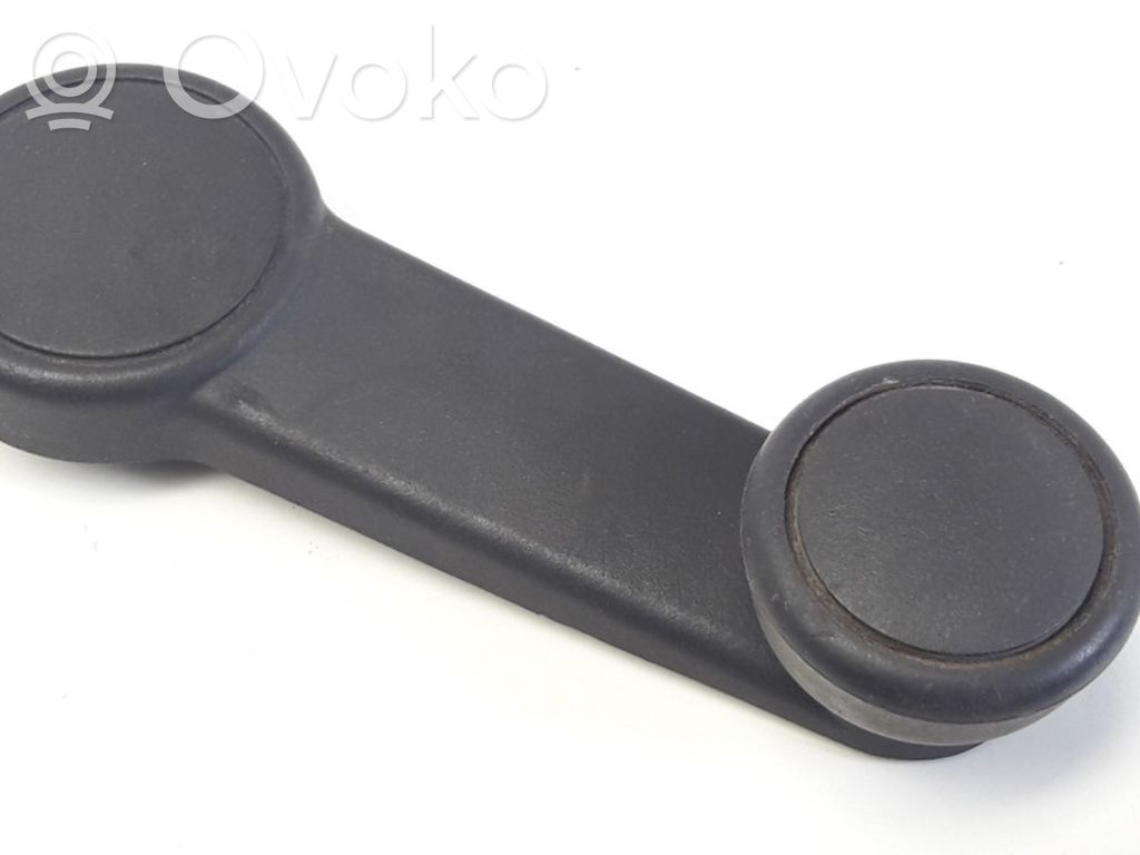 Ford Focus Loga atvēršanas rokturis 