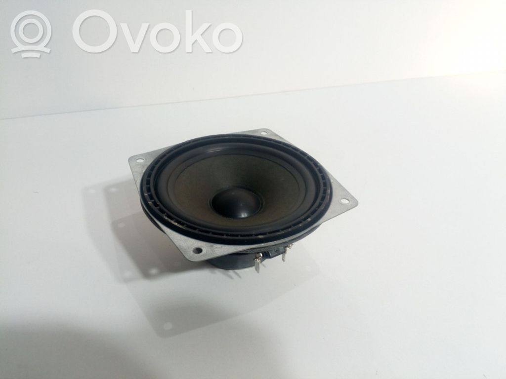 BMW 5 E39 Etuoven kaiutin 