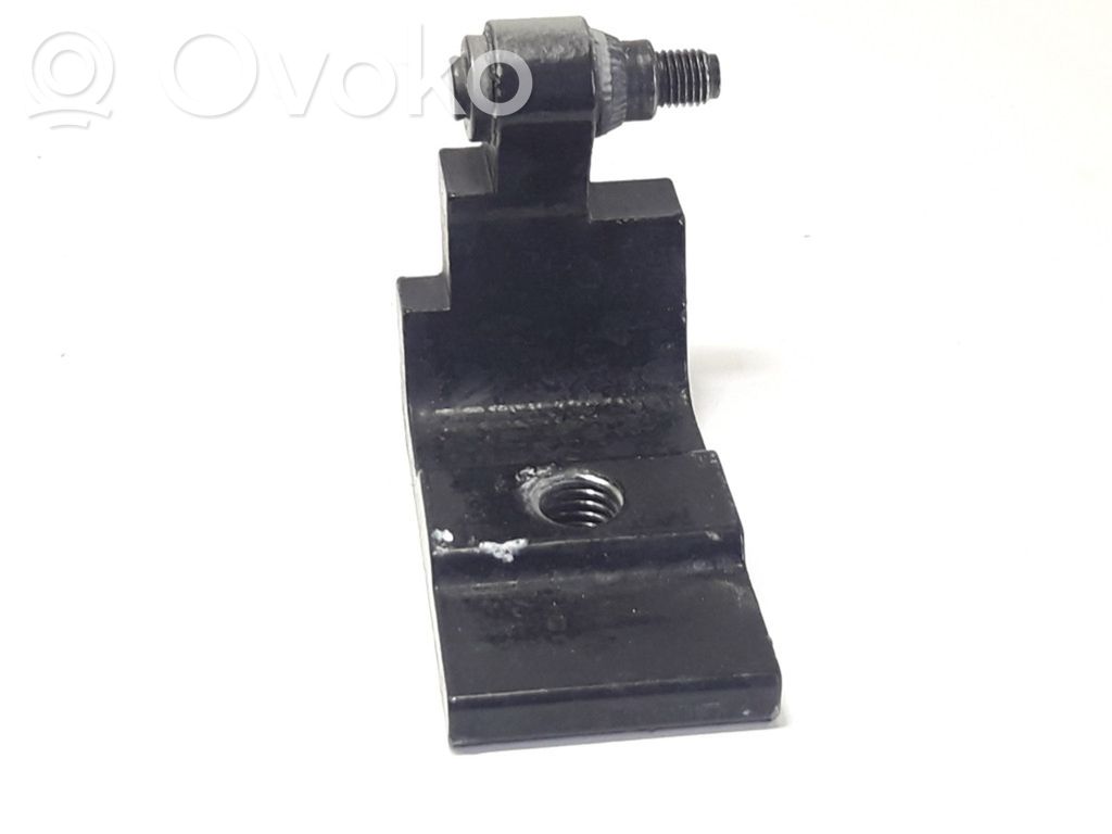 BMW 5 E60 E61 Rear door lower hinge 