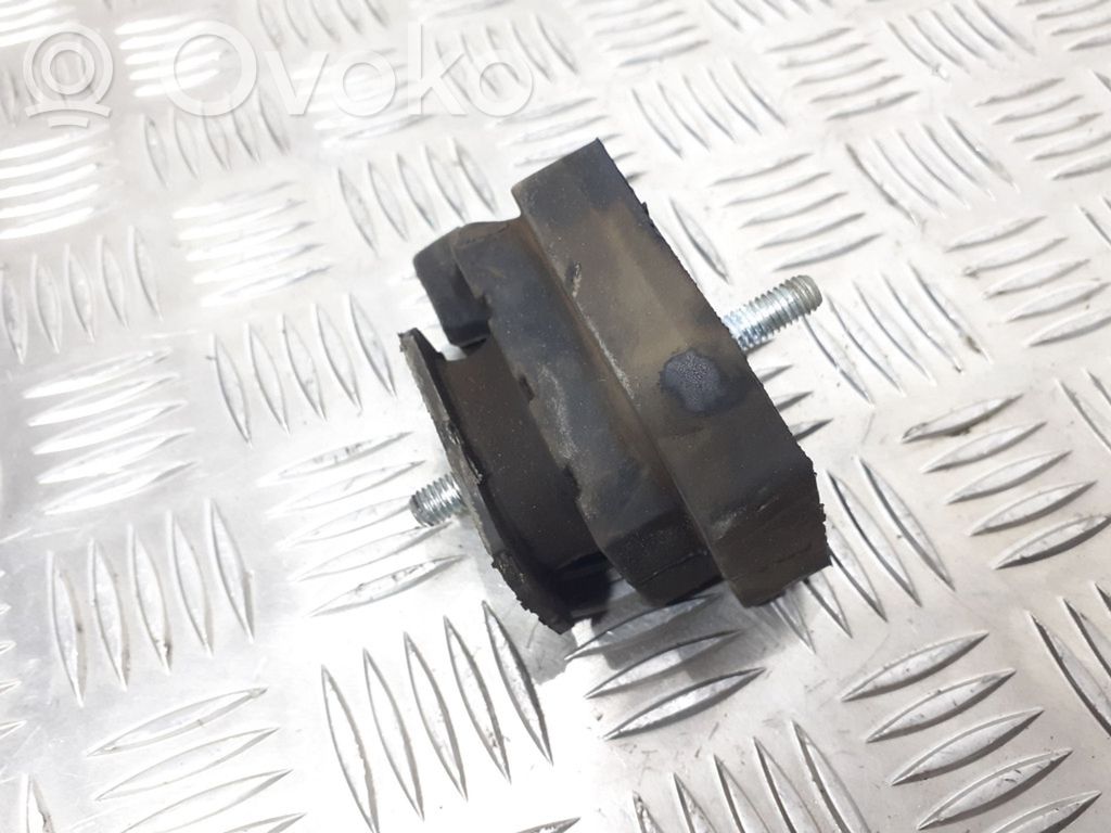 BMW 5 E60 E61 Gearbox mounting bracket 