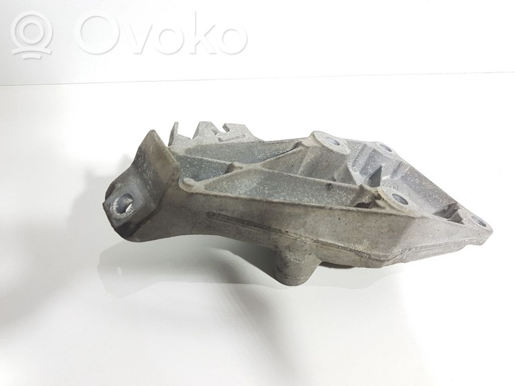 Engine mounting bracket   22116776529,24168110