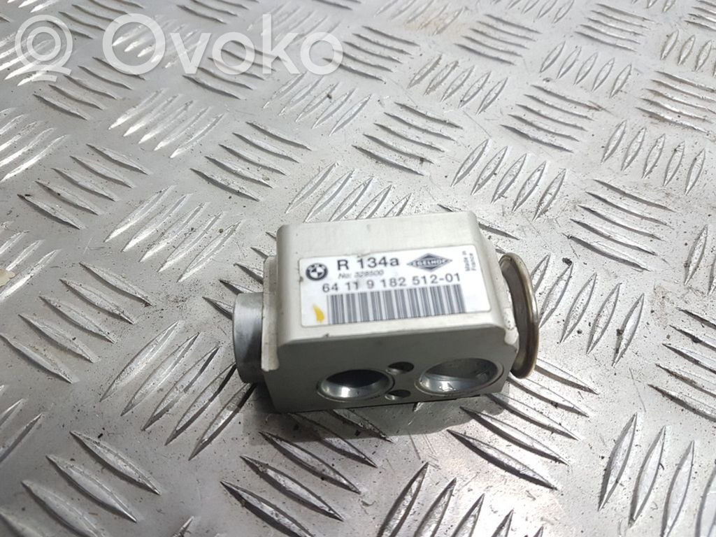 BMW 1 E81 E87 Oro kondicionieriaus išsiplėtimo vožtuvas 