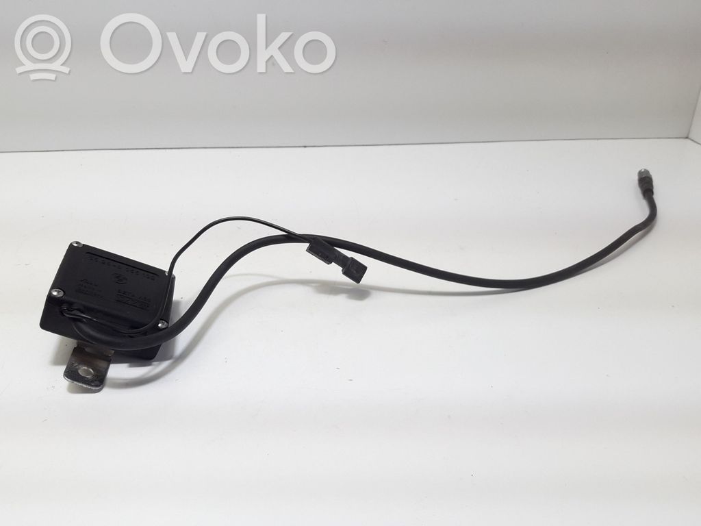 BMW 5 E34 Antenos stiprintuvas 