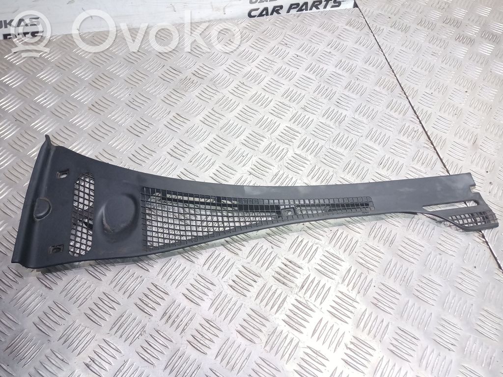 BMW 5 E34 Wiper trim 