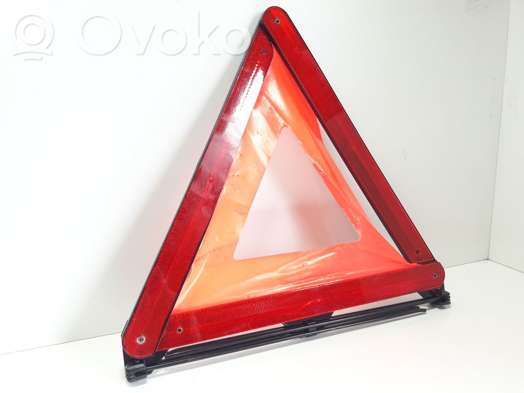 BMW 1 E81 E87 Triangle d'avertissement 