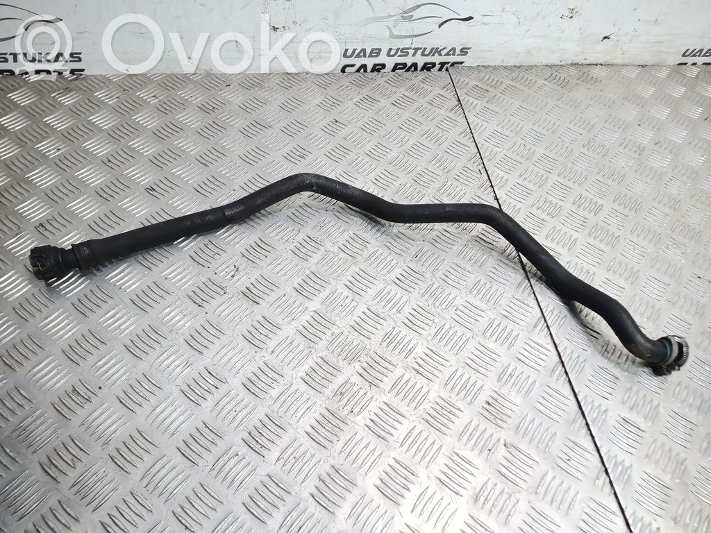 Coolant pipe/hose