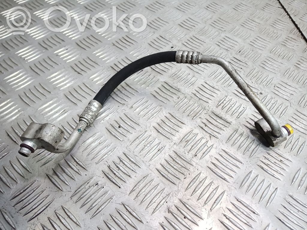 BMW 3 E46 Air conditioning (A/C) pipe/hose 