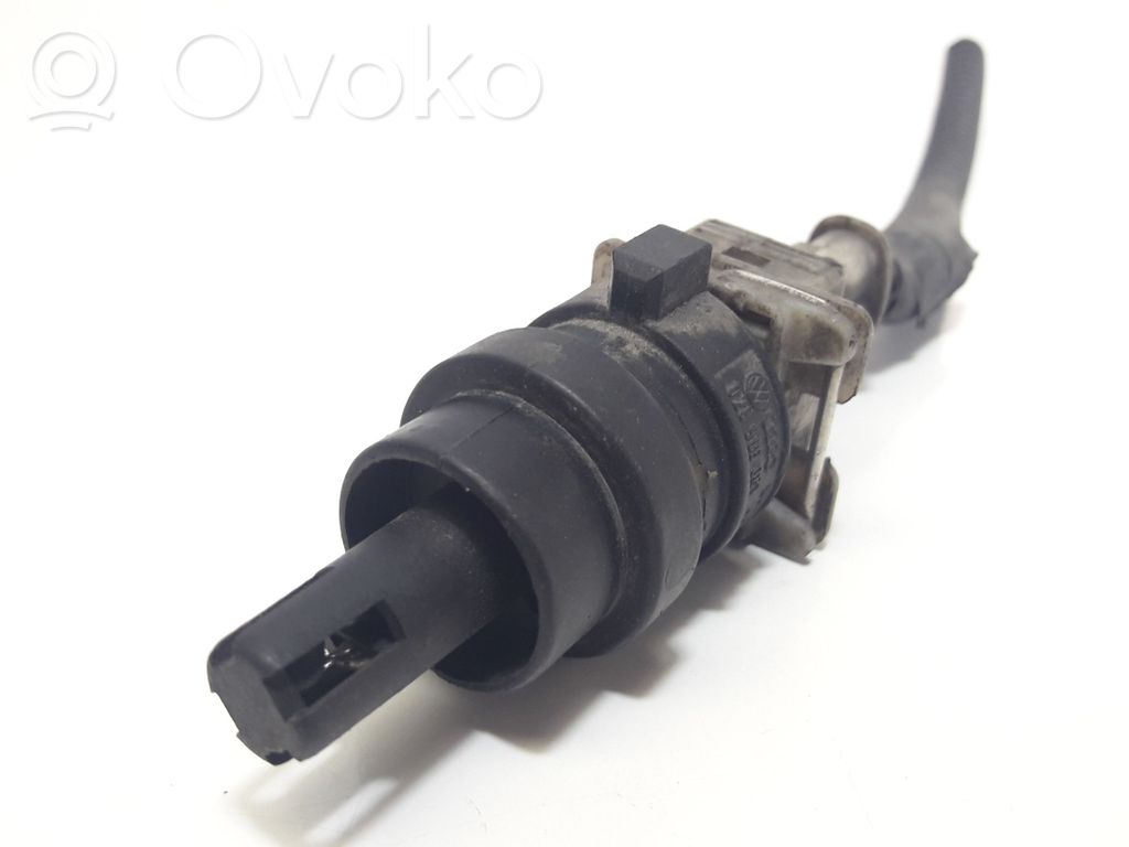 Volkswagen Polo III 6N 6N2 6NF Intake air temperature sensor 
