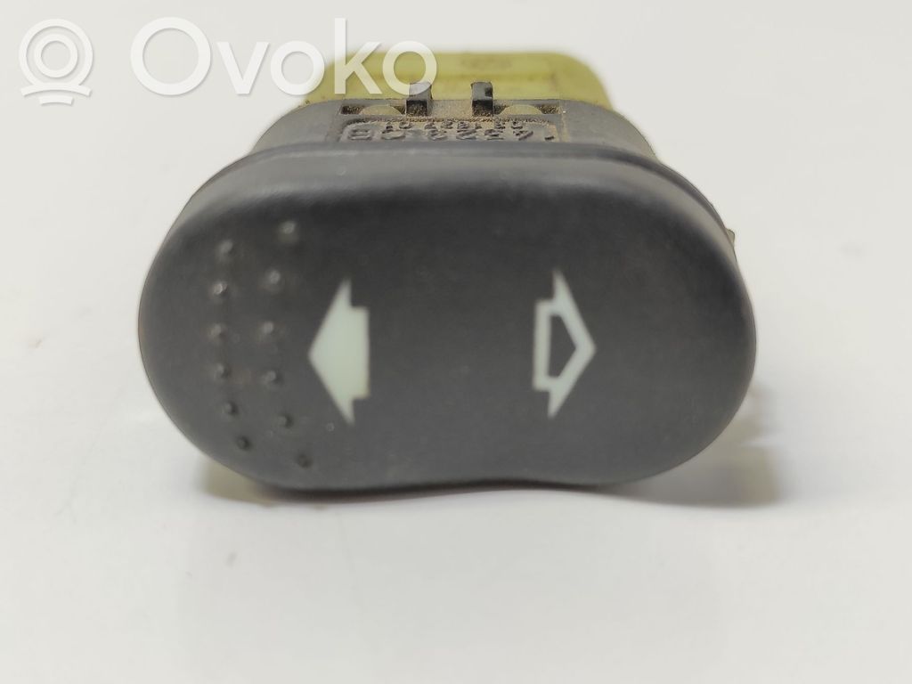 Electric window control switch   98AG14529CB