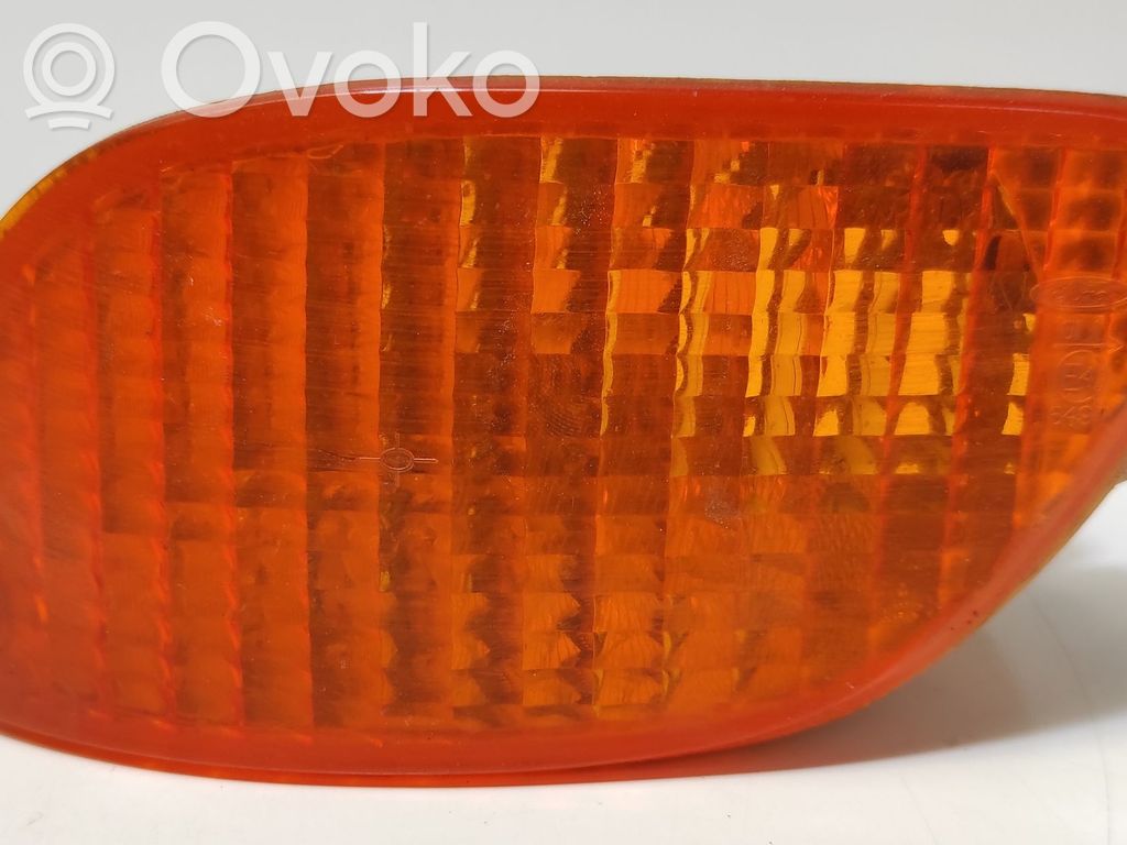 Ford Focus Front indicator light 