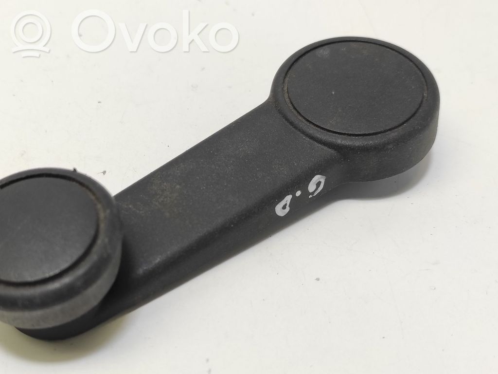 Loga atvēršanas rokturis   95VBV23342