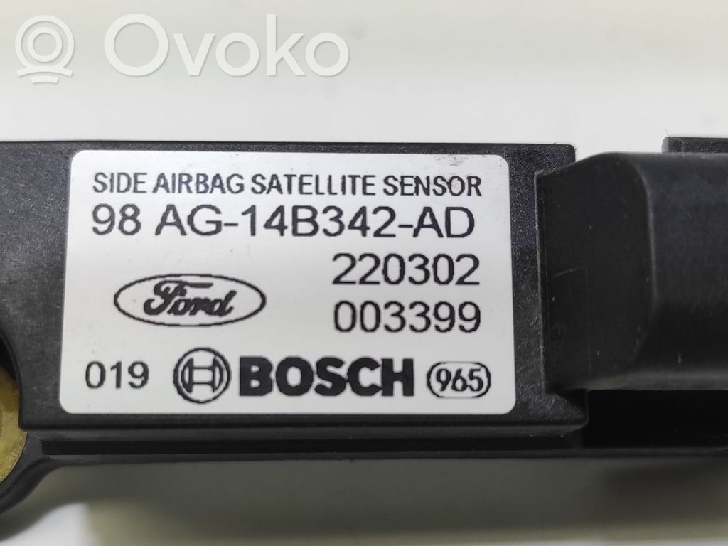 Ford Focus Airbag deployment crash/impact sensor 