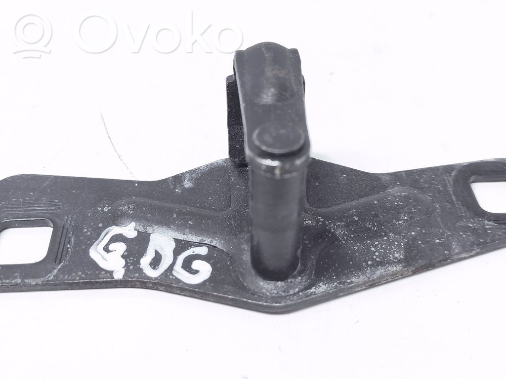 Audi A6 S6 C6 4F Loading door lock loop/hook striker 