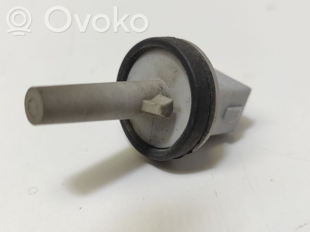Volkswagen PASSAT B5.5 Interior temperature sensor 