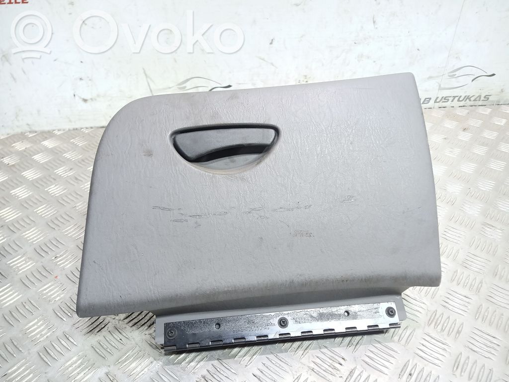 Ford Focus Daiktadėžės (bordačioko) komplektas 