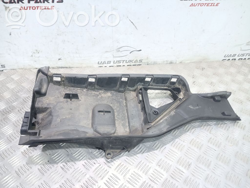 BMW 5 E60 E61 Oro mikrofiltro rėmas (dalis) 