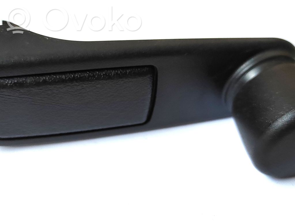 Peugeot 307 Moldura del elevalunas de la puerta trasera 