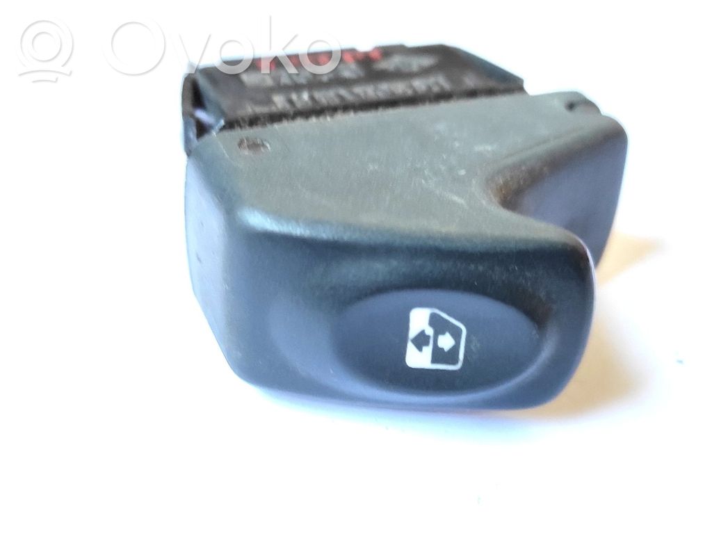 Renault Megane I Electric window control switch 