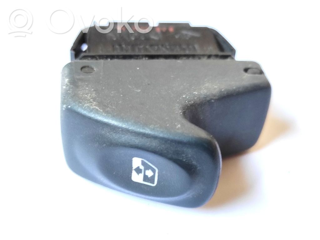 Renault Megane I Electric window control switch 