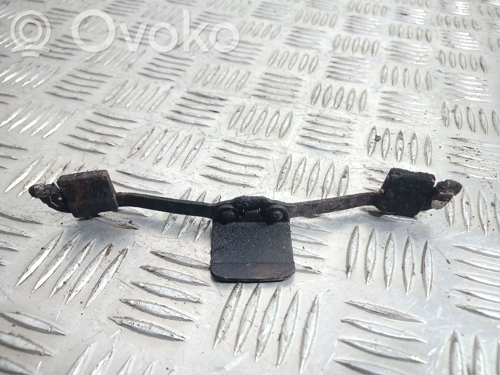 Front brake pad spring