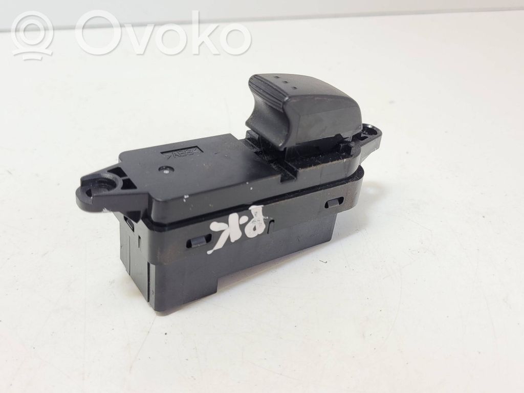 Mazda CX-7 Electric window control switch 