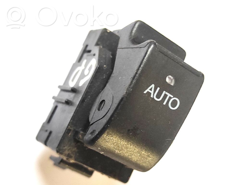 Toyota Corolla E120 E130 Electric window control switch 