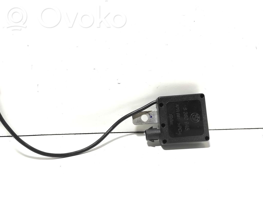BMW 5 E39 Antenos stiprintuvas 