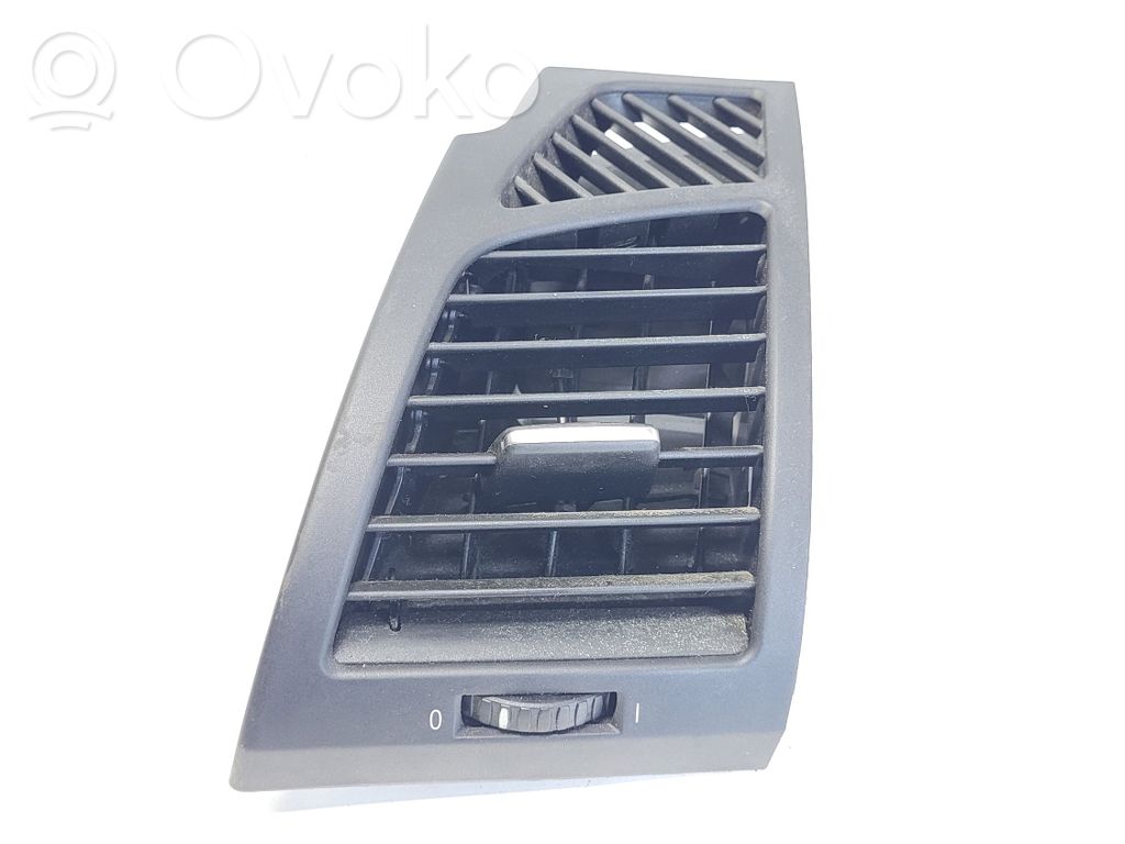 BMW 1 E81 E87 Moldura protectora de la rejilla de ventilación lateral del panel 