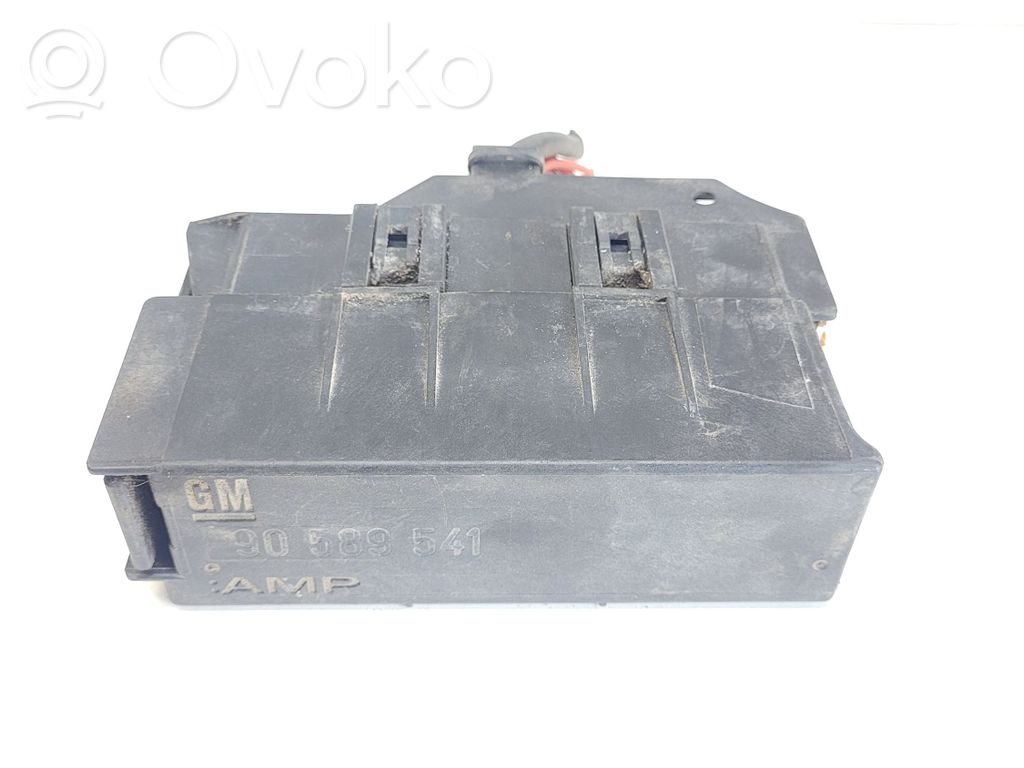 Opel Meriva A Fuse module 
