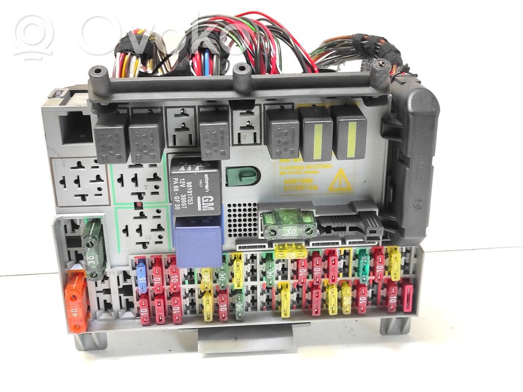 Opel Vectra B Fuse module 