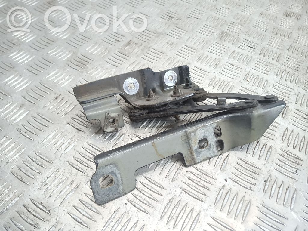 Opel Astra J Zawiasy pokrywy / maski silnika 