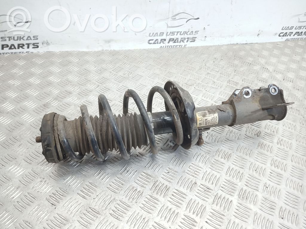 Opel Astra J Priekšpusē amortizators 