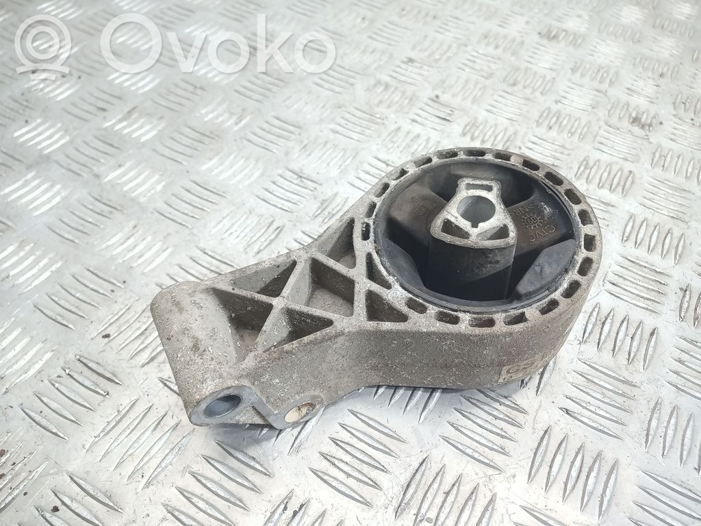 Opel Insignia A Engine mount bracket 