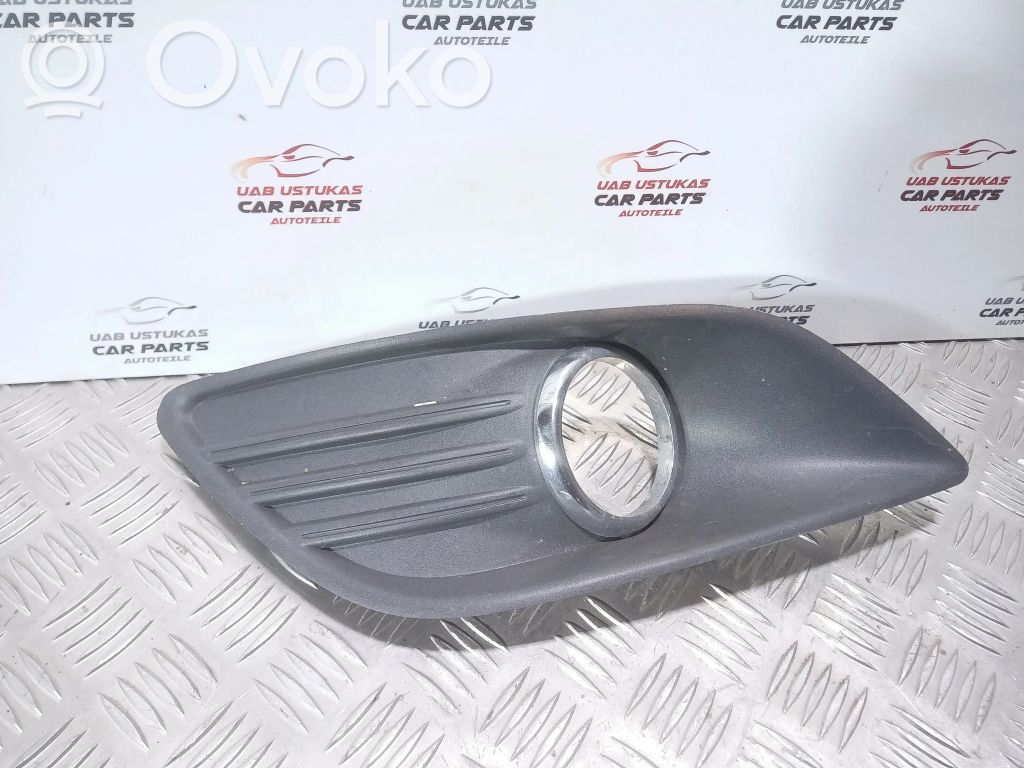 Ford Focus Etupuskurin alempi jäähdytinsäleikkö 
