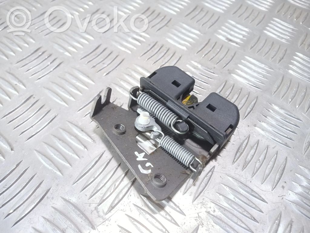 Seat back rest lock catch   7112853