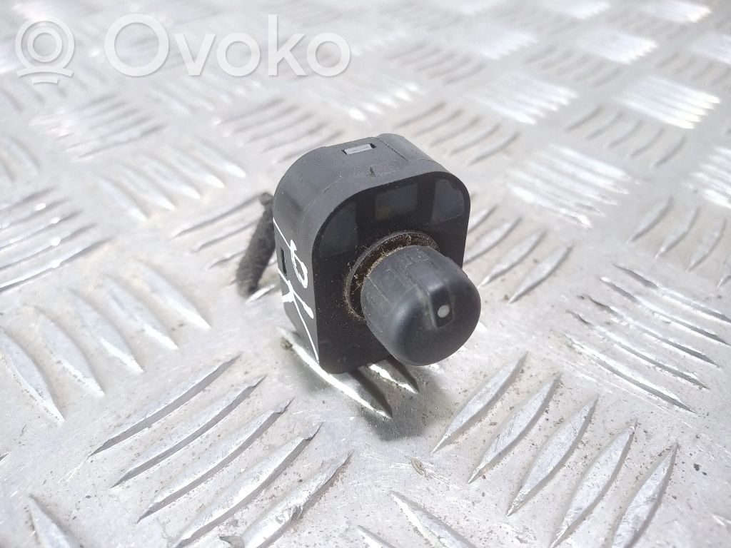 Audi A4 S4 B6 8E 8H Wing mirror switch 