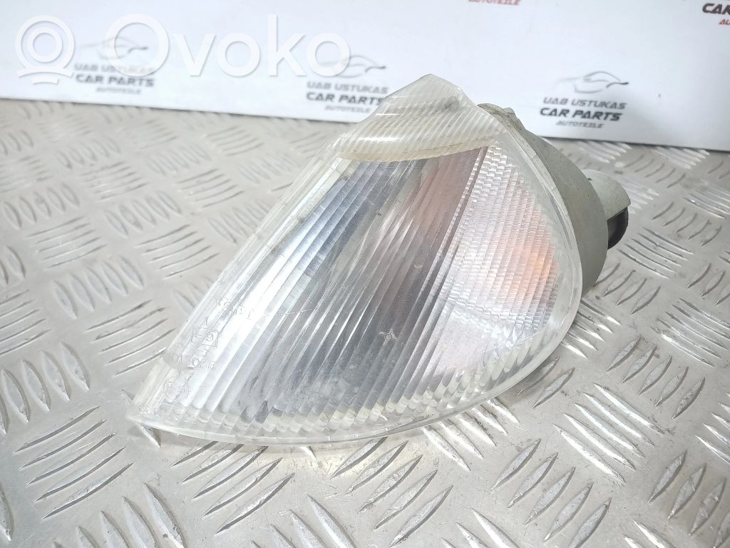 Renault Laguna I Front indicator light 