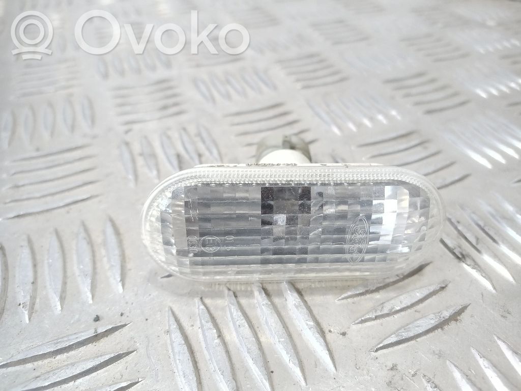 Skoda Felicia II Front fender indicator light 