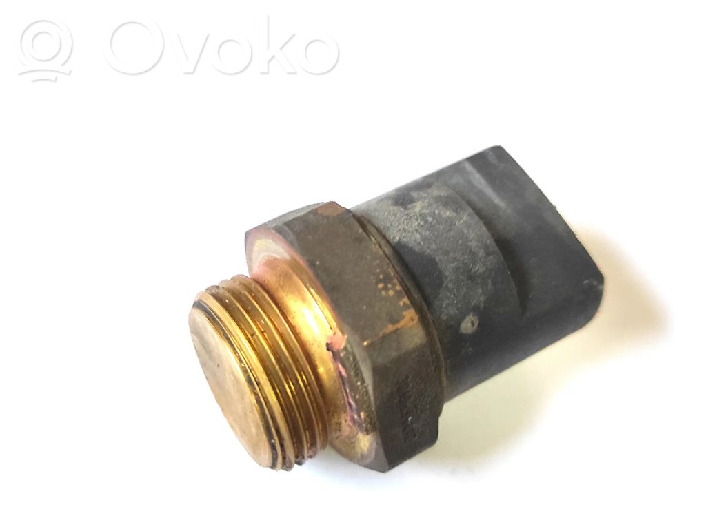 Volkswagen PASSAT B5 Coolant temperature sensor 