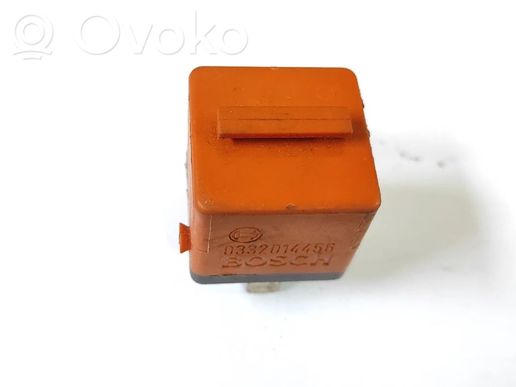 BMW 5 E34 Other relay 