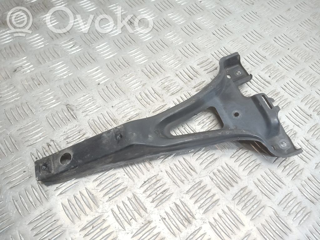 Volkswagen Golf IV Other engine bay part 