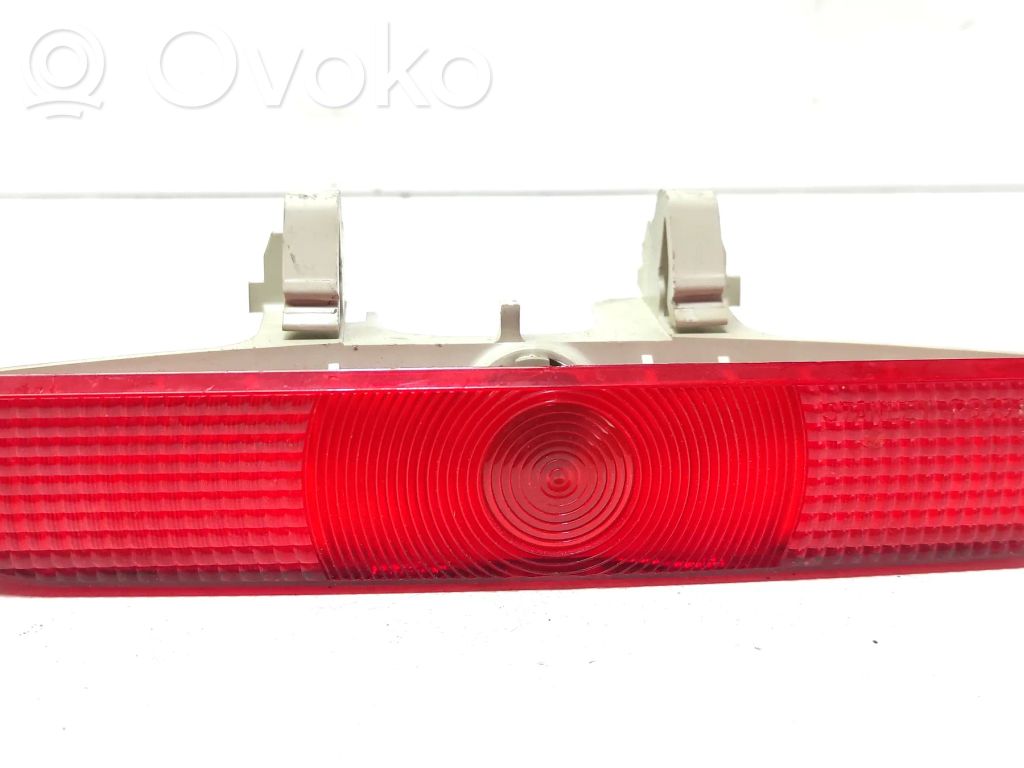 Mazda 3 I Third/center stoplight 
