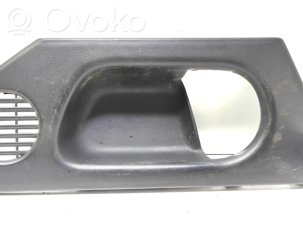 Opel Meriva A Cita veida salona detaļa 