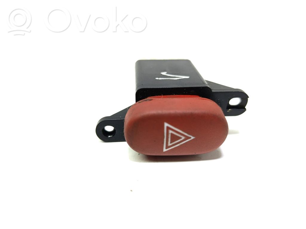 Renault Laguna I Hazard light switch 
